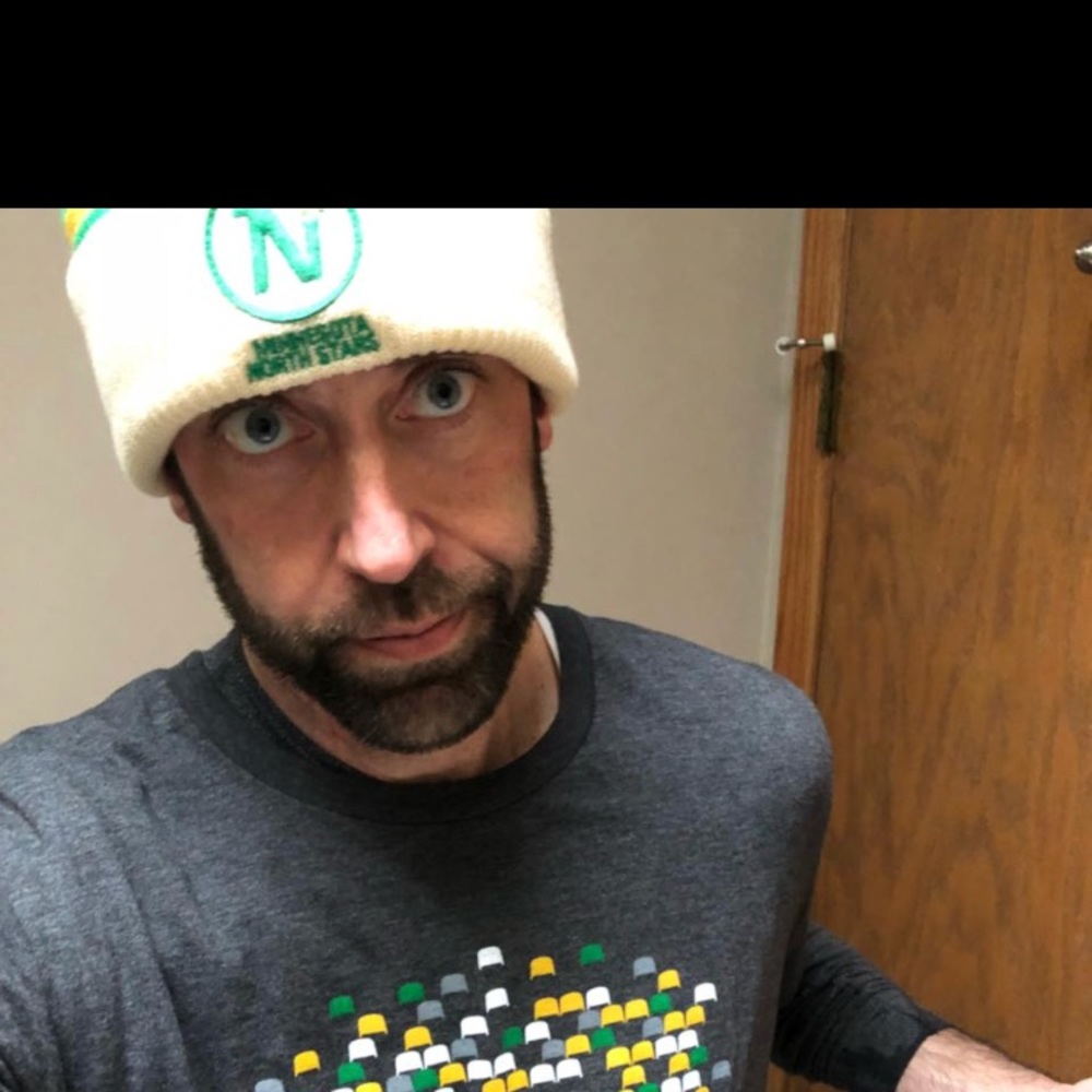 Meet your Posher, Tom